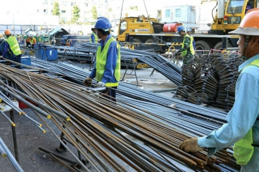 Giá thép leo thang, nhà thầu sốt ruột